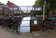 Protest tegen kiosken in West