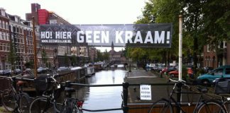 Protest tegen kiosken in West