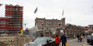 Buurt is drukte De Hallen al beu