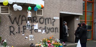 Buurt verbijsterd na dood Ferdyan (10)