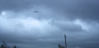 Vlieghinder boven deel West