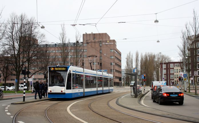 Tramhalte Admiraal de Ruijterweg