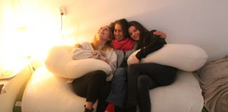 Op de divan bij de knuffeltherapeut