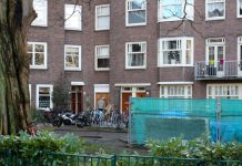 Strijd om woningen binnentuin