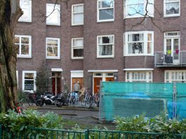 Strijd om woningen binnentuin