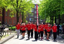 Rennen met vuur van de vrijheid