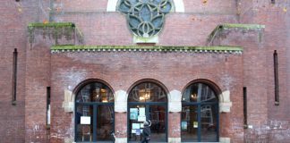 School niet blij met terras