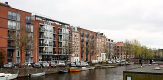 Met de boot naar De Hallen?