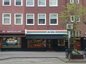 Winkel van De Lelie aan de Witte de Withstraat