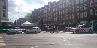 Trampassagiers duiken weg voor kogelregen