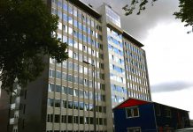 Studenten in Elseviergebouw