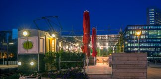 Feesten op het dak van de tram