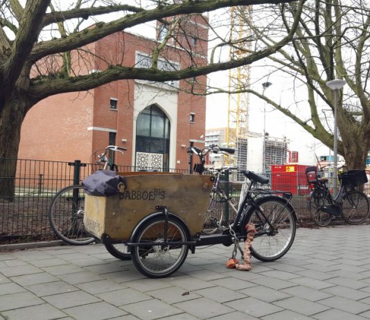 Woningen en foodtruck op August Allebéplein