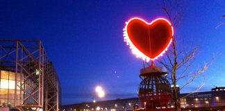 Hart van licht op Sloterdijk