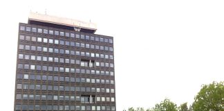 Protest woningen Haarlemmerweg