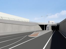 Wandelen door nieuwe tunnel