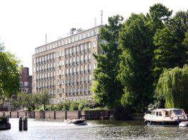 Kamer met wastafel: vraagprijs 150.000 euro