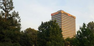 Curling op het dak Ramada Hotel Rembrandtpark