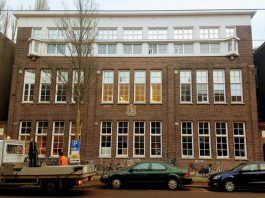 Statushouders in scholen schoolgebouw Admiraal de Ruijterweg, Bos en Lommer, Amsterdam
