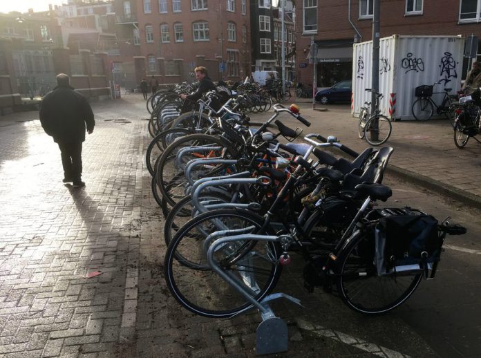 Fietsenrek Bellamyplein