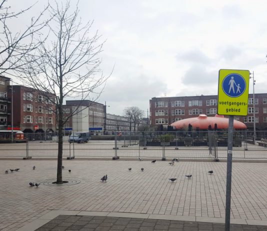 Waarom er hekken staan op het Mercatorplein