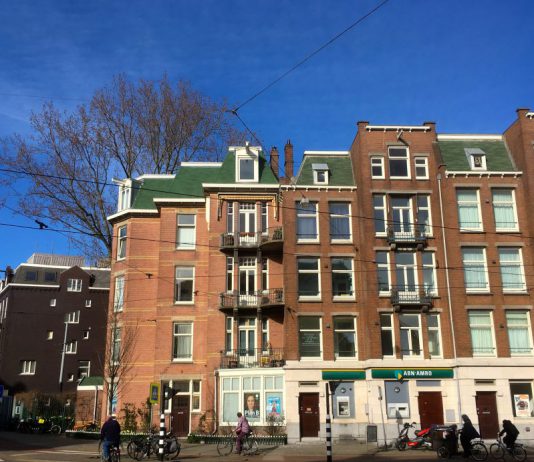 Dakuitbouw vrij in De Baarsjes