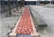 Droge voeten dankzij speciale stoeptegels