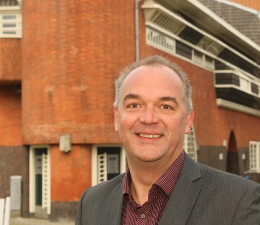 Stadsdeelbestuurder Van Berkel wil PvdA-lijsttrekker worden