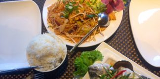 Suvarnaphum: Thais eten waar je vrolijk van wordt