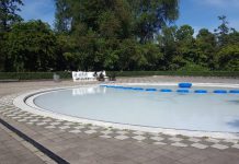 Lekker spartelen in peuterbadjes in West