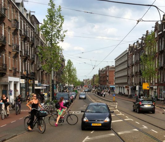 Gemeente ziet kans voor autoluw Oud-West en Westerpark De Clercqstraat Amsterdam-West
