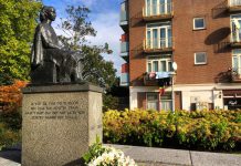 Hier kun je herdenken op 4 mei in West en Nieuw-West Oorlogsmonument De Zittende Vrouw in Bos en Lommer, Amsterdam-West