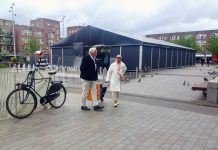 Wat doet die tent daar op het Mercatorplein?