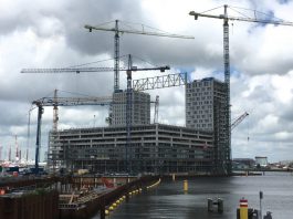 Pontsteiger begint definitieve vorm te krijgen Pontsteiger Houthaven in aanbouw