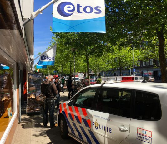 Twee 15-jarige jongens gepakt na overvallen in West