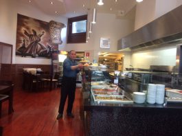 Ufuk in de Jan Eef: wereldberoemd tot in Alphen aan den Rijn