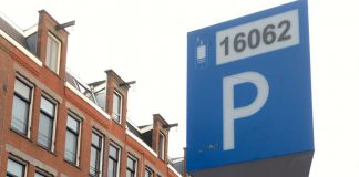 Betaald parkeren op zondagavond in deel West