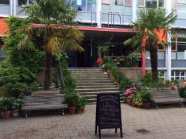 Puur Indiaas bij Lola Luid