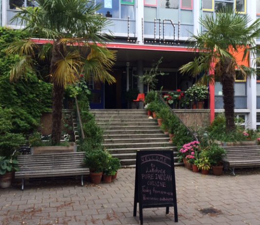 Puur Indiaas bij Lola Luid