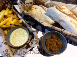 Snacken bij de Weedburger-joint: even lekker een vegan vette bek halen