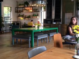 Anti-katerbrunch bij restaurant Strangelove