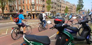 Elektrische deelscooter moet ook van de straat