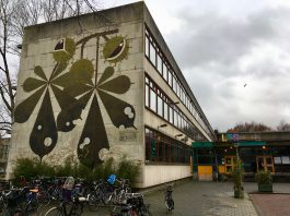 Club De School blijft nog jaar in West