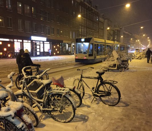 Grote kans op dik pak sneeuw in Amsterdam