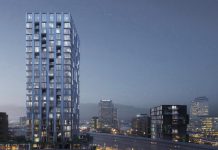 Twee hoge woontorens bij station Sloterdijk