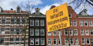 Vanaf zondag betalen voor parkeren in deel West