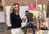 Kunstenaars presenteren zich aan buurt en bezoekers De Hallen