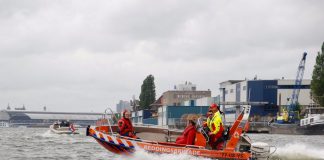 Open dag reddingsbrigade aan Sloterplas