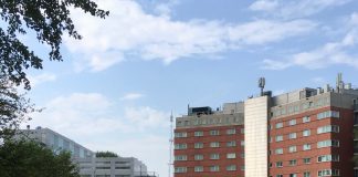 Tropisch West: Brediusbad hele week langer open