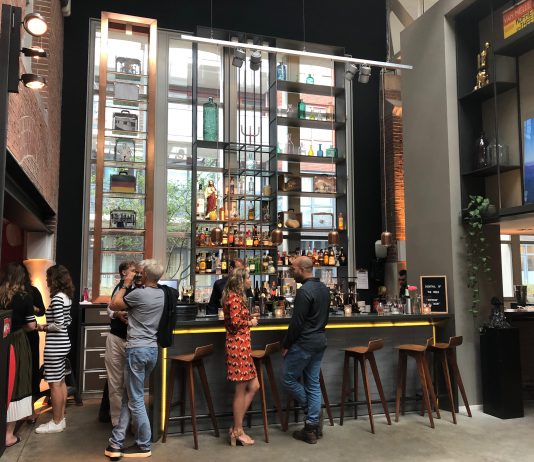 Oesters met bubbels in het Hallenkwartier